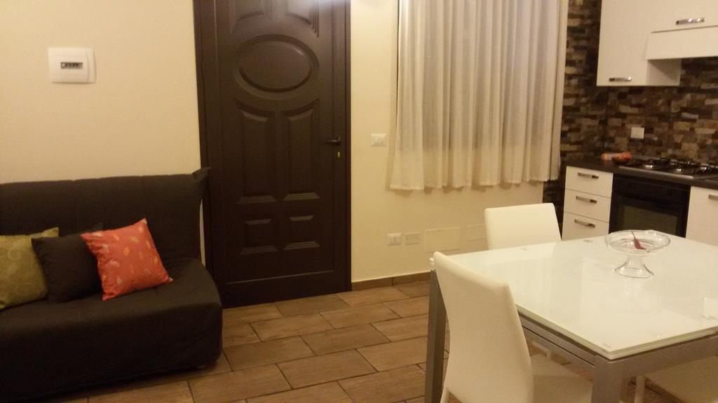 Case Vacanza Tony Calatabiano Room photo